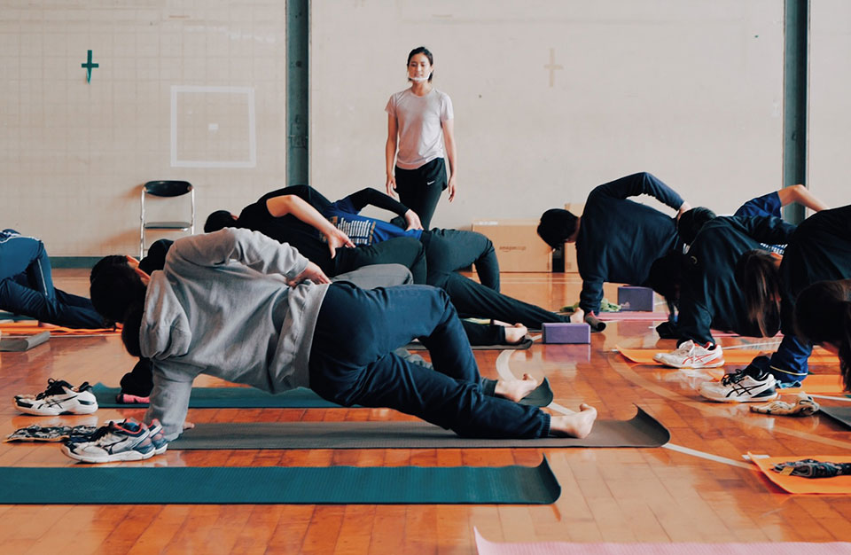 動く、やしなう、森のピラティス